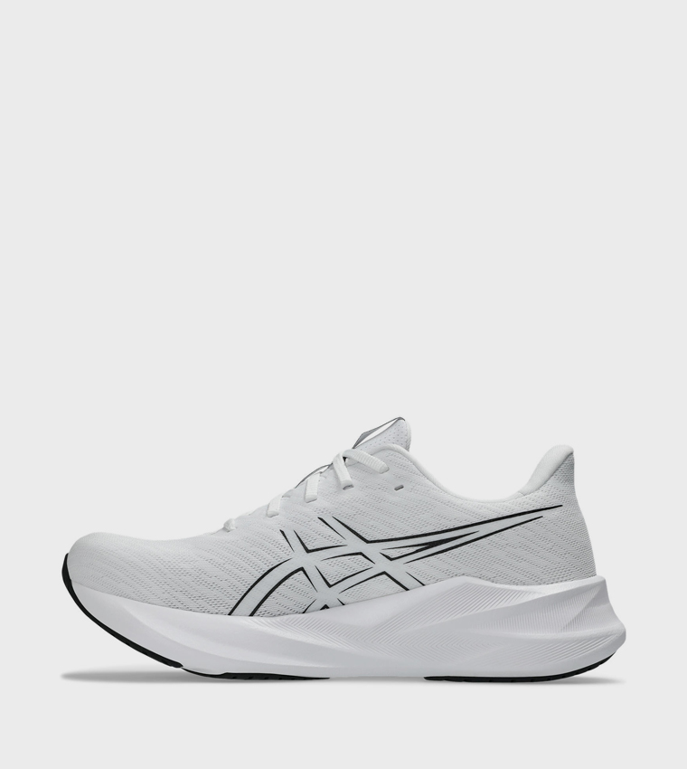 VERSABLAST 4 Textured Running Shoes