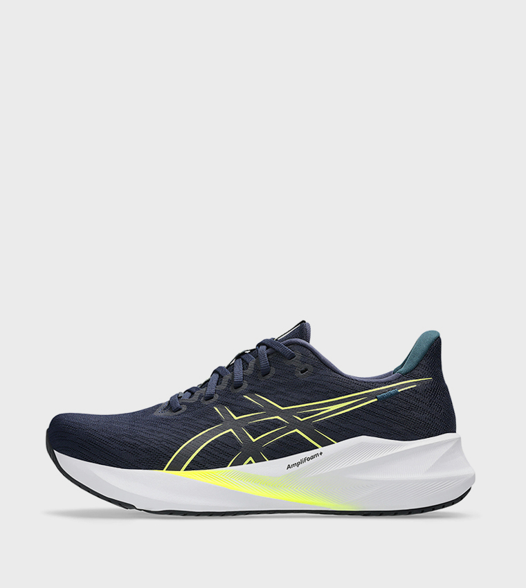 VERSABLAST 4 Running Shoes
