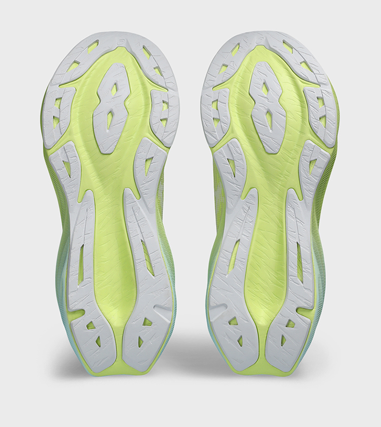 NOVABLAST Lace-Up Running Shoes