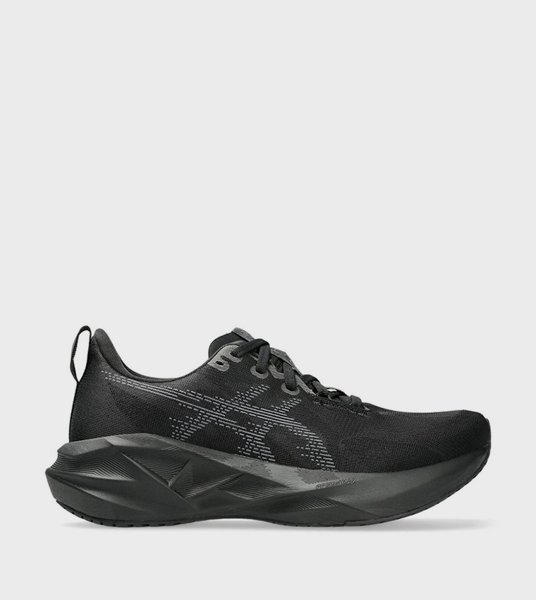 NOVABLAST 5 Running Shoes
