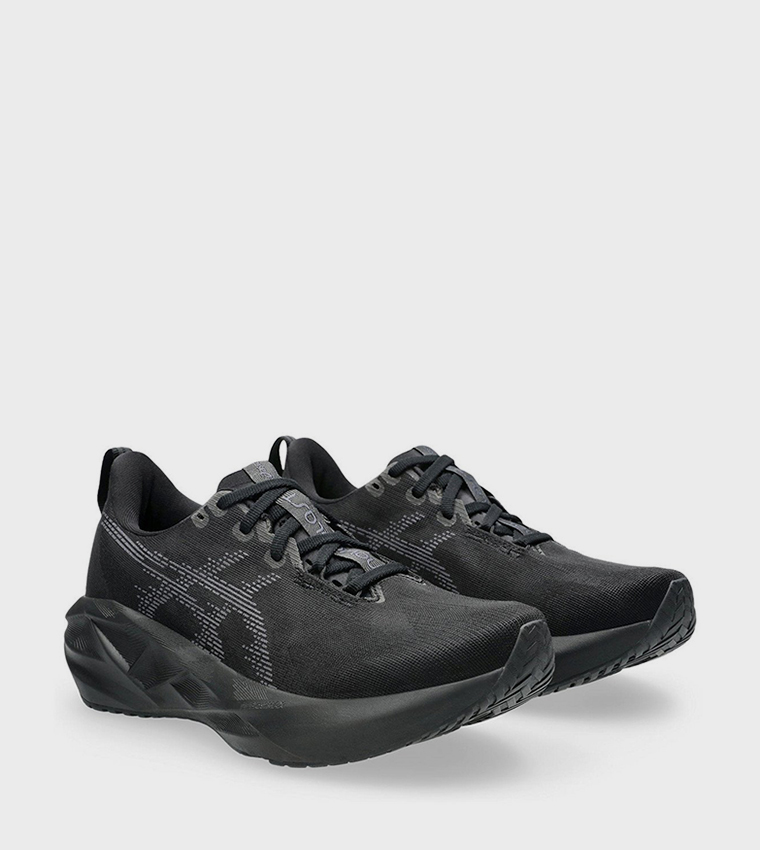 NOVABLAST 5 Running Shoes