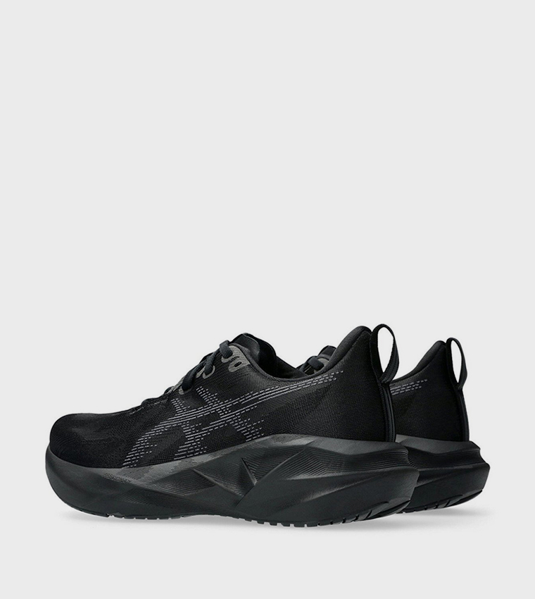 NOVABLAST 5 Running Shoes