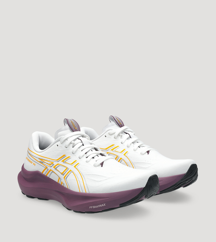 حذاء جري جي تي – ٢٠٠٠ ١٤