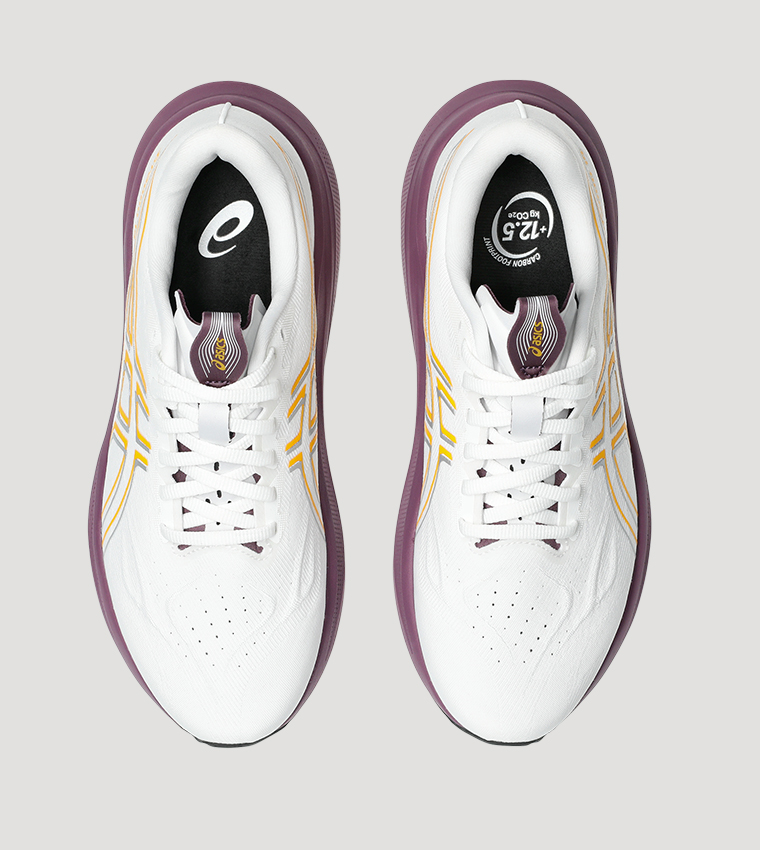 حذاء جري جي تي – ٢٠٠٠ ١٤