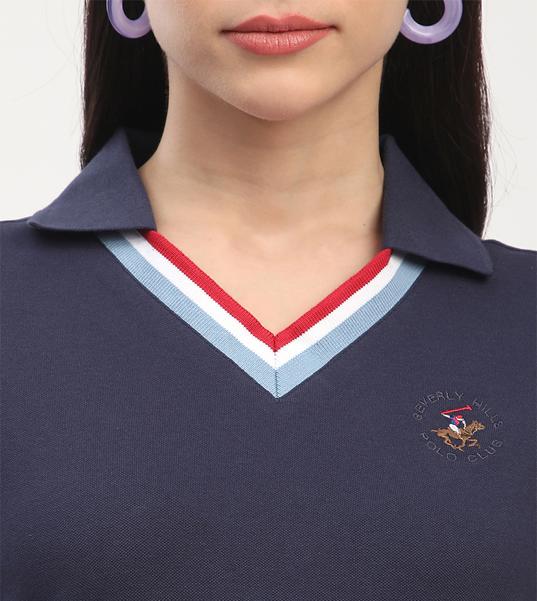 تي شيرت بولو بأكمام قصيرة مطرز بالشعار