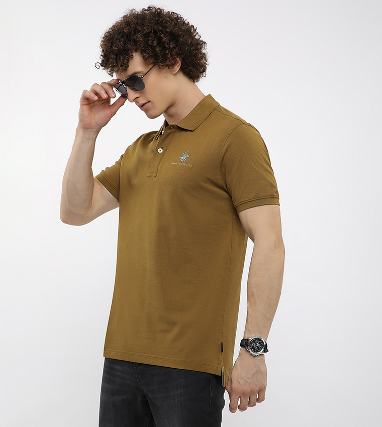 تيشيرت بتطريز شعار وكم قصير 