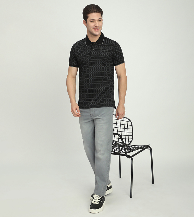 تيشيرت بولو بأكمام قصيرة وشعار  