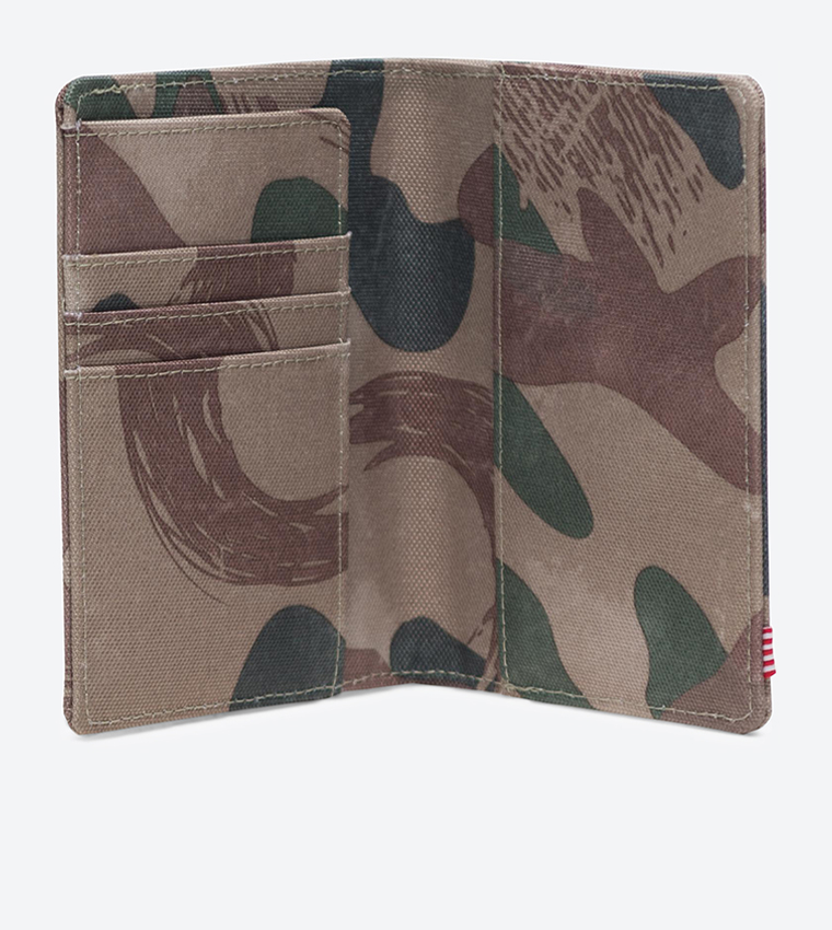 Raynor Rfid Multi Slot Passport Holder - Multi