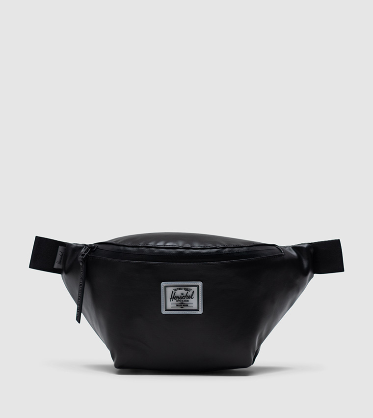 Buy Herschel Seventeen Zippered Cross Body Bag In Black 6thStreet Bahrain