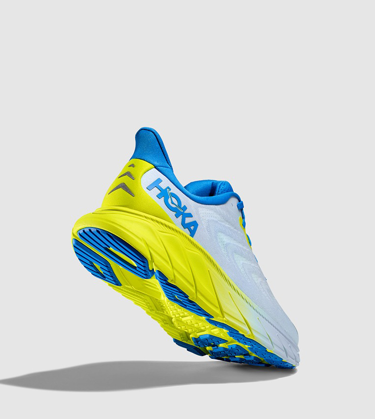 ARAHI 6 Knitted Running Shoes