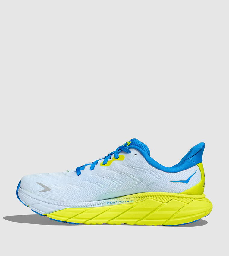 ARAHI 6 Knitted Running Shoes