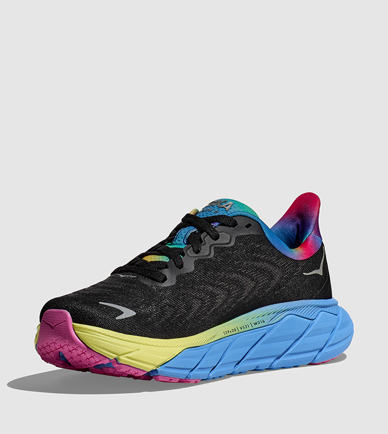 ARAHI 6 Knitted Running Shoes