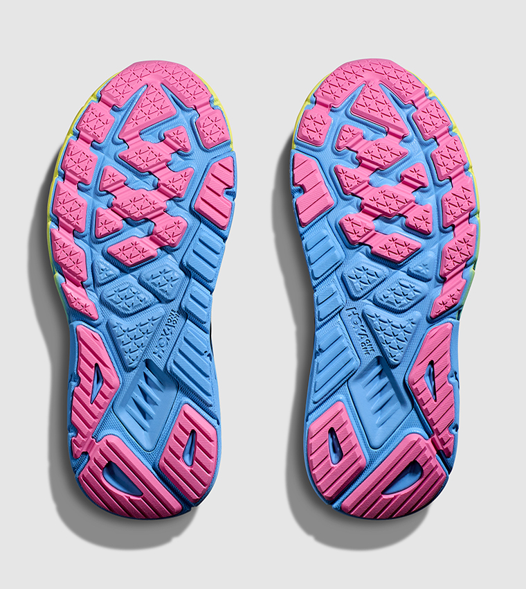 ARAHI 6 Knitted Running Shoes