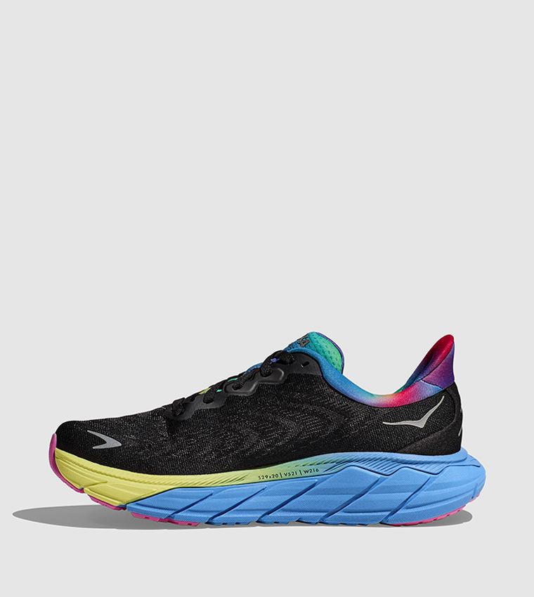ARAHI 6 Knitted Running Shoes