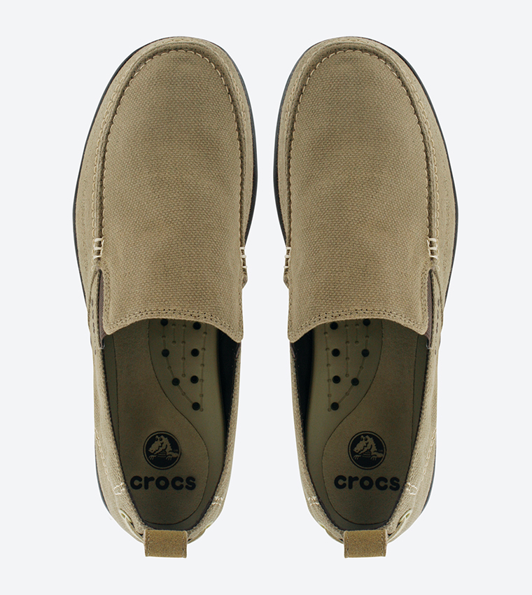 Crocs 11270 deals