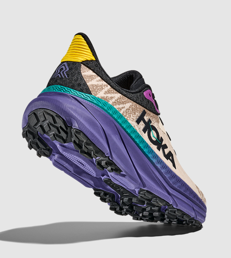 CHALLENGER ATR 7 Running Shoes