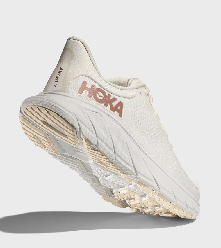 ARAHI 7 Running Shoes