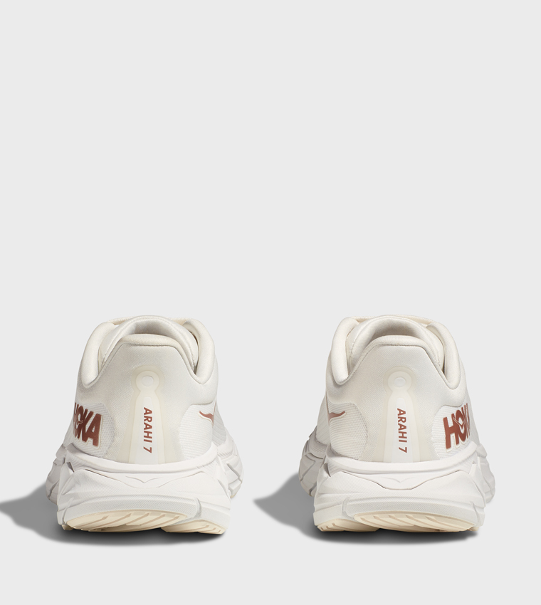 ARAHI 7 Running Shoes