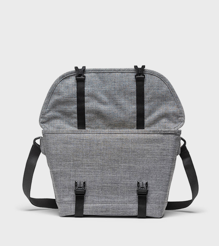 Cove Small Messenger Bag