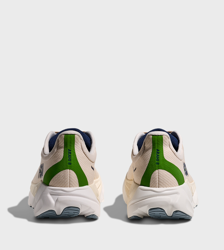 ARAHI 8 Textured Running Shoes