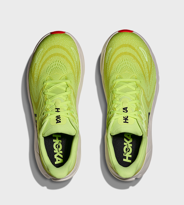 ARAHI 8 Textured Running Shoes