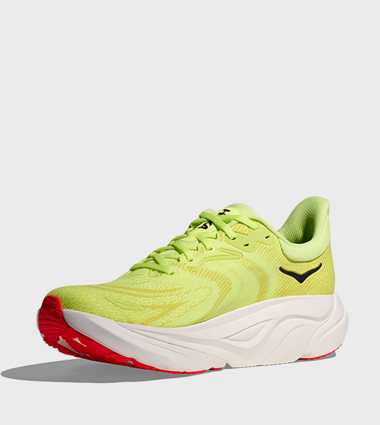 ARAHI 8 Textured Running Shoes