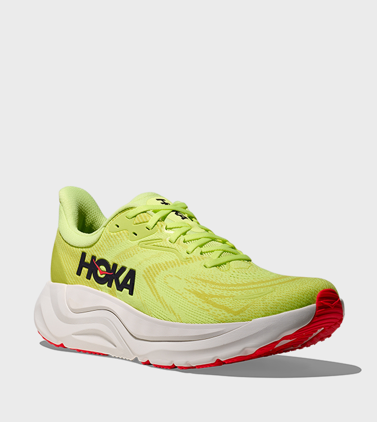 ARAHI 8 Textured Running Shoes