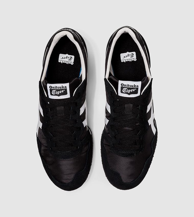 Onitsuka tiger serrano d109l online