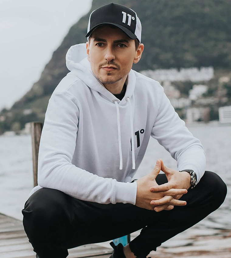 11 degrees cap clearance