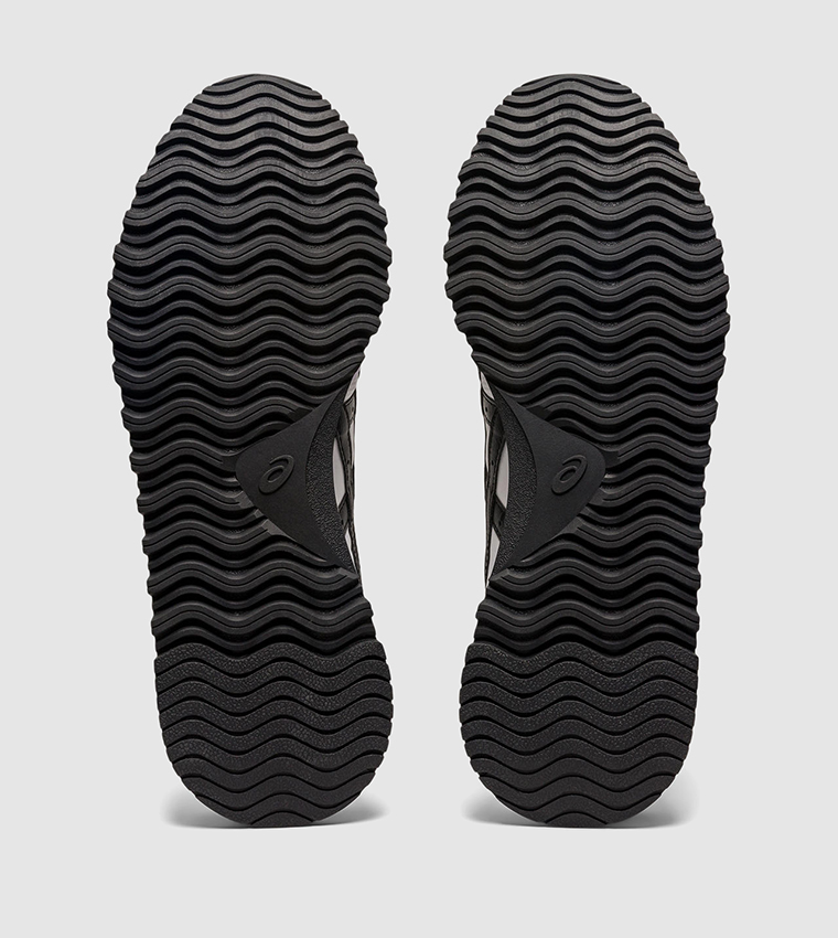 TIGER RUNNER II Lace Up Sneakers