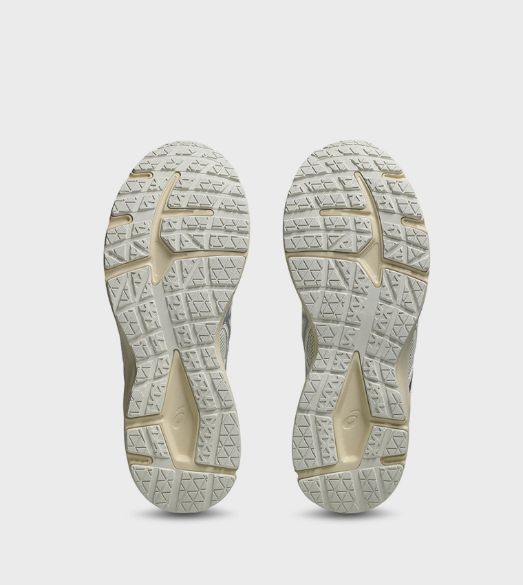 JOG 100S Runner Sneakers