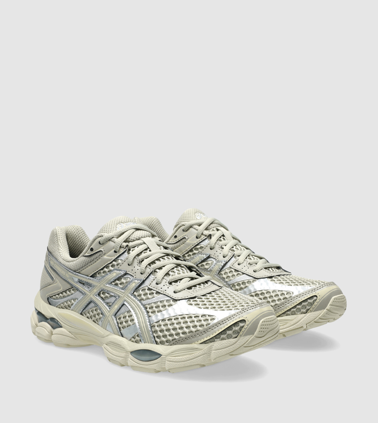 حذاء جري جيل كومولوس 16 برباط