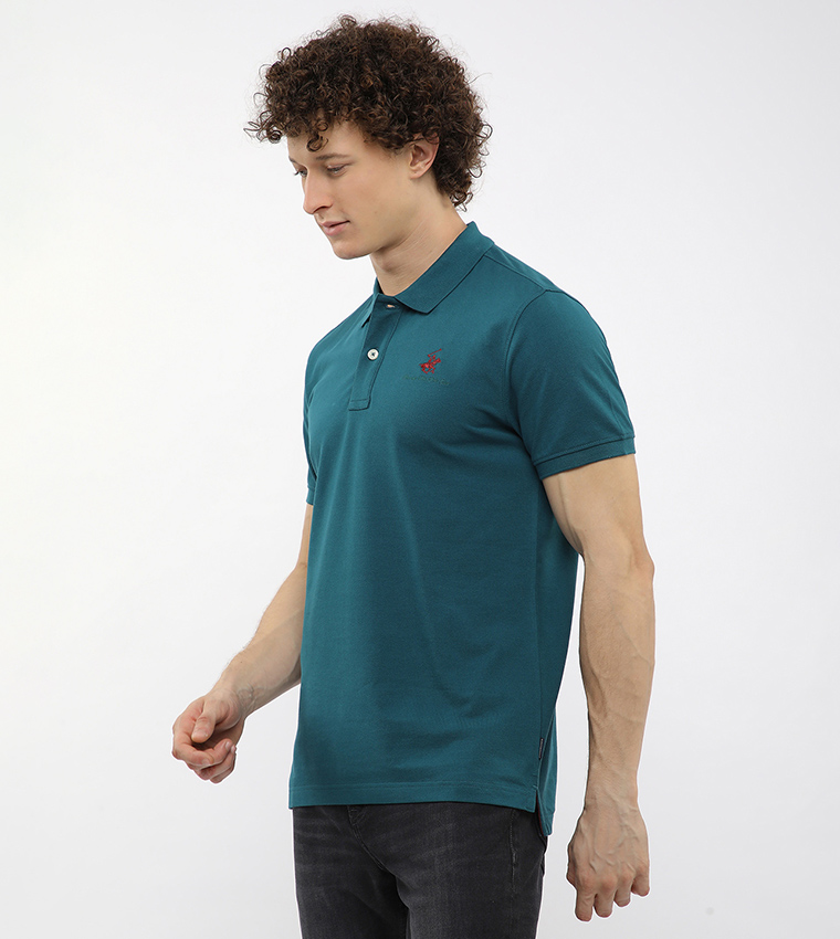 تيشيرت بتطريز شعار وكم قصير 