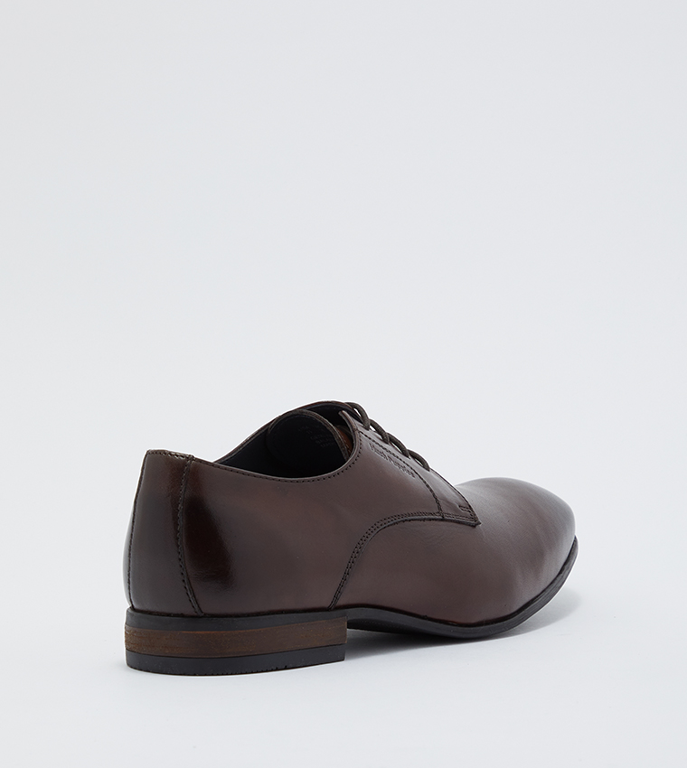 Buy Hush Puppies Tarsus Derby Shoe Brown In Brown | 6thStreet Kuwait