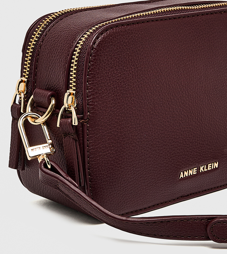 Textured Zippered Camera Bag