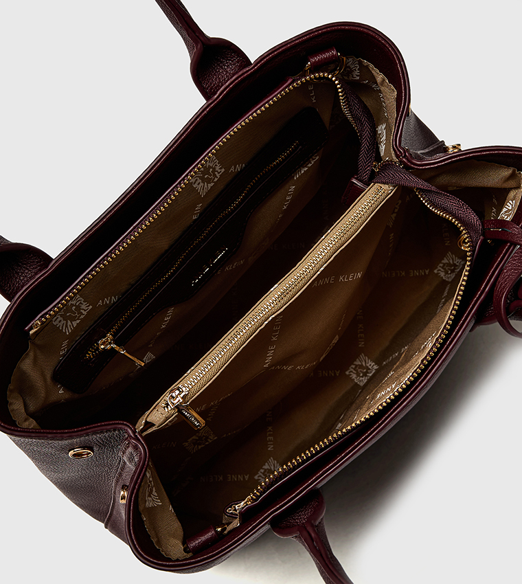 شنطة ساتشل بسحاب