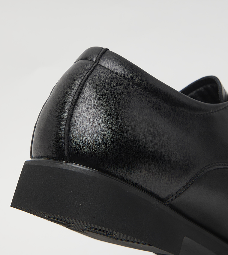 CARLO Solid Derby Shoes