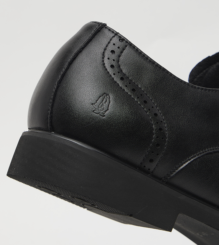 حذاء رسمي رجالي مثقّب برباط