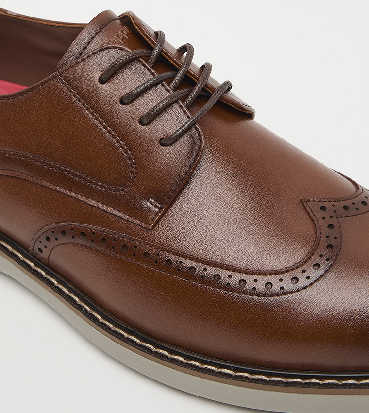 SCOTCH Lace-Up Brogues