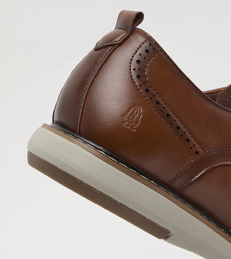 SCOTCH Lace-Up Brogues