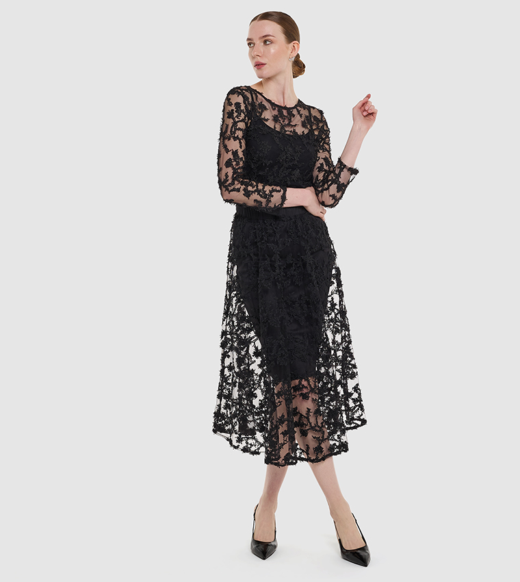 Embroidered Crew Neck Lined Top