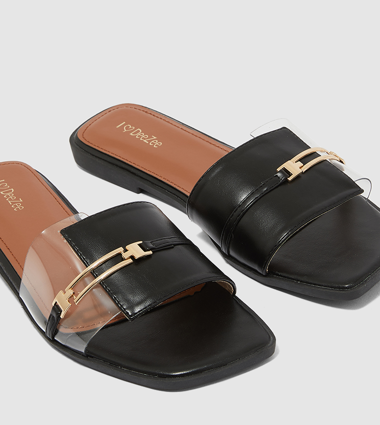 Buy DEEZEE CCC Square Toe Flat Sandals In Black 6thStreet Oman