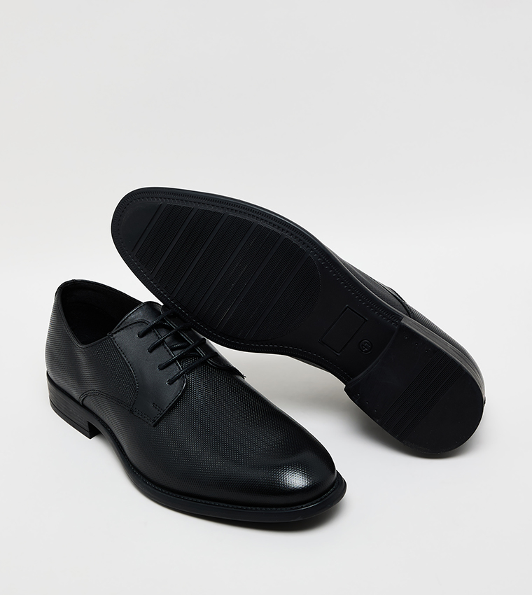 حذاء رسمي جلد برباط  