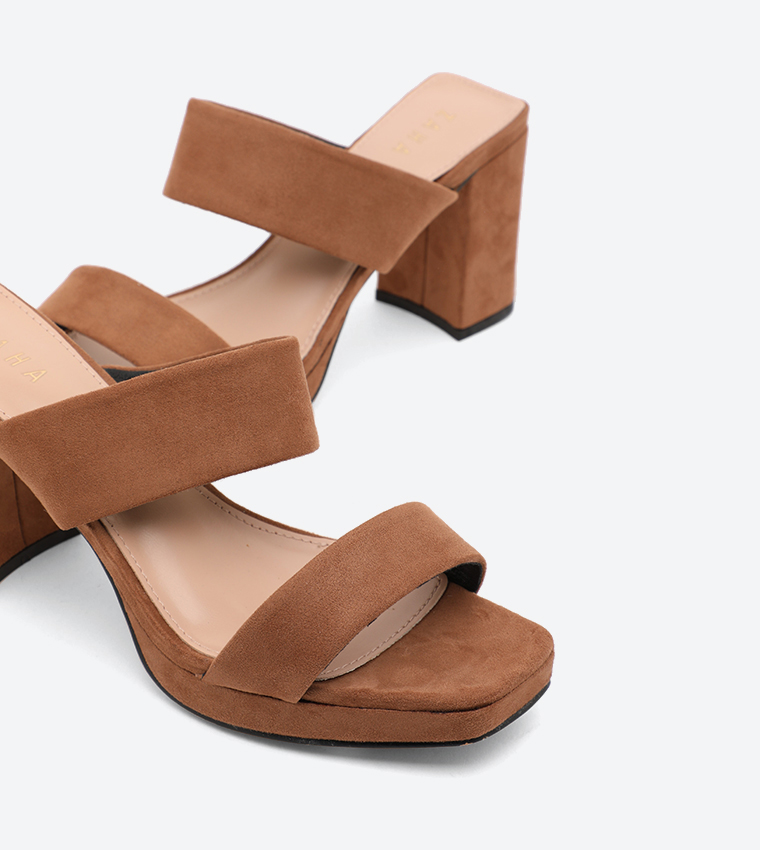 Buy ZAHA CCC Slippers Brown In Brown 6thStreet Kuwait