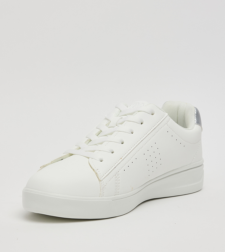 سنيكرز برباط 