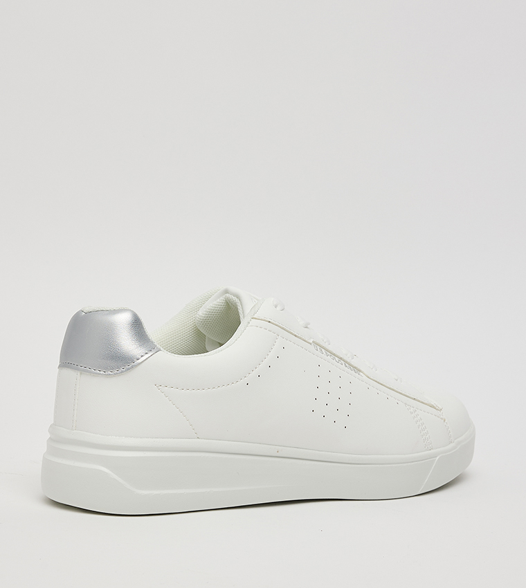 سنيكرز برباط 