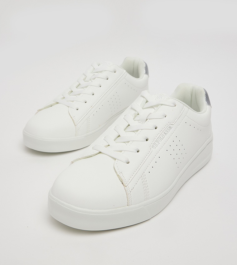 سنيكرز برباط 