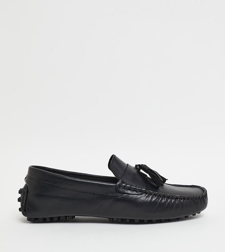 MOCTASSELS Solid Moccasins