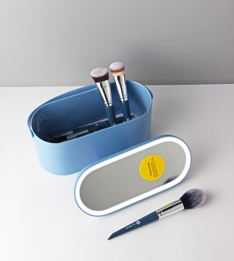 Portable Make Up Brush Set Box by Amal Ibrahim