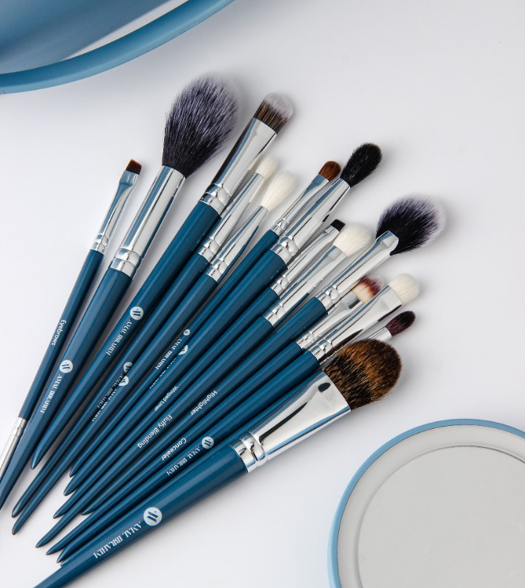 Portable Make Up Brush Set Box by Amal Ibrahim